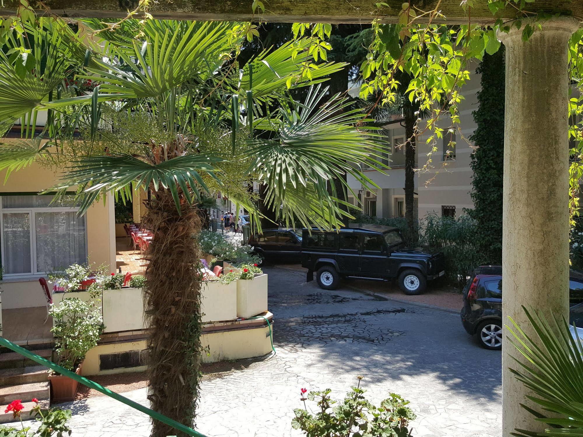 Hotel Broglia Sirmione Zewnętrze zdjęcie